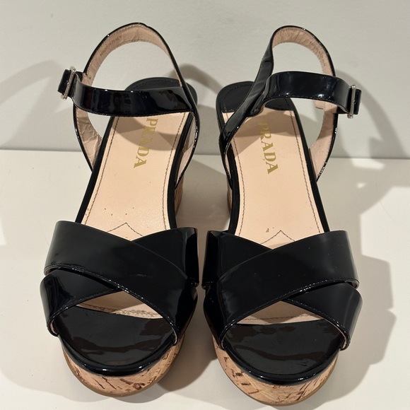 Prada Vernice Italy patent leather sandals size 38 - Picture 1 of 12